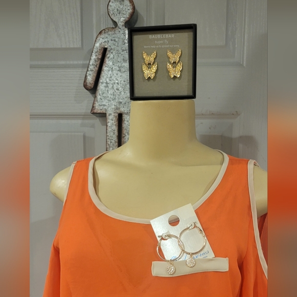 I.N. San Francisco orange & creme Blouse size small - Picture 5 of 8